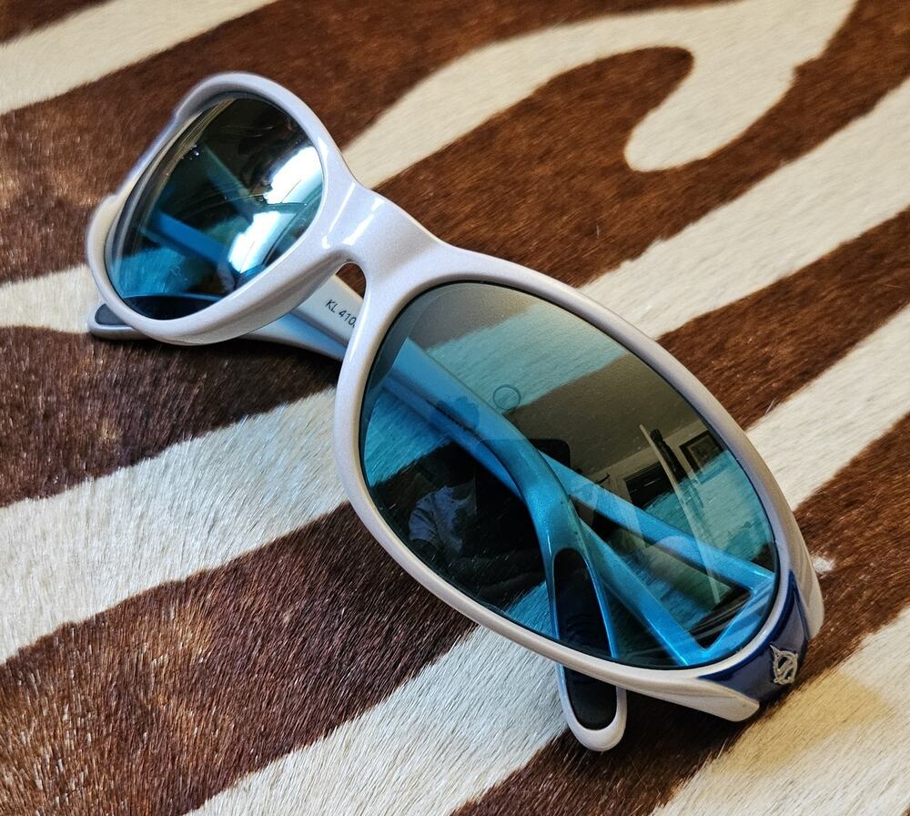 Vintage Killer Loop Zenit Blue Lenses White Glossy Acetate Frames #4103 Italy